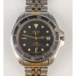A Heuer Professional 200 Metres quartz two tone stainless steel diver's bracelet wristwatch, Ref.