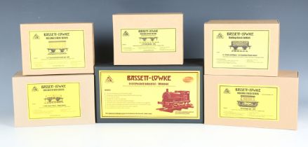 A Bassett-Lowke gauge O BL99053 0-4-0 Pecket Industrial tank locomotive 'Wenman' and five items of