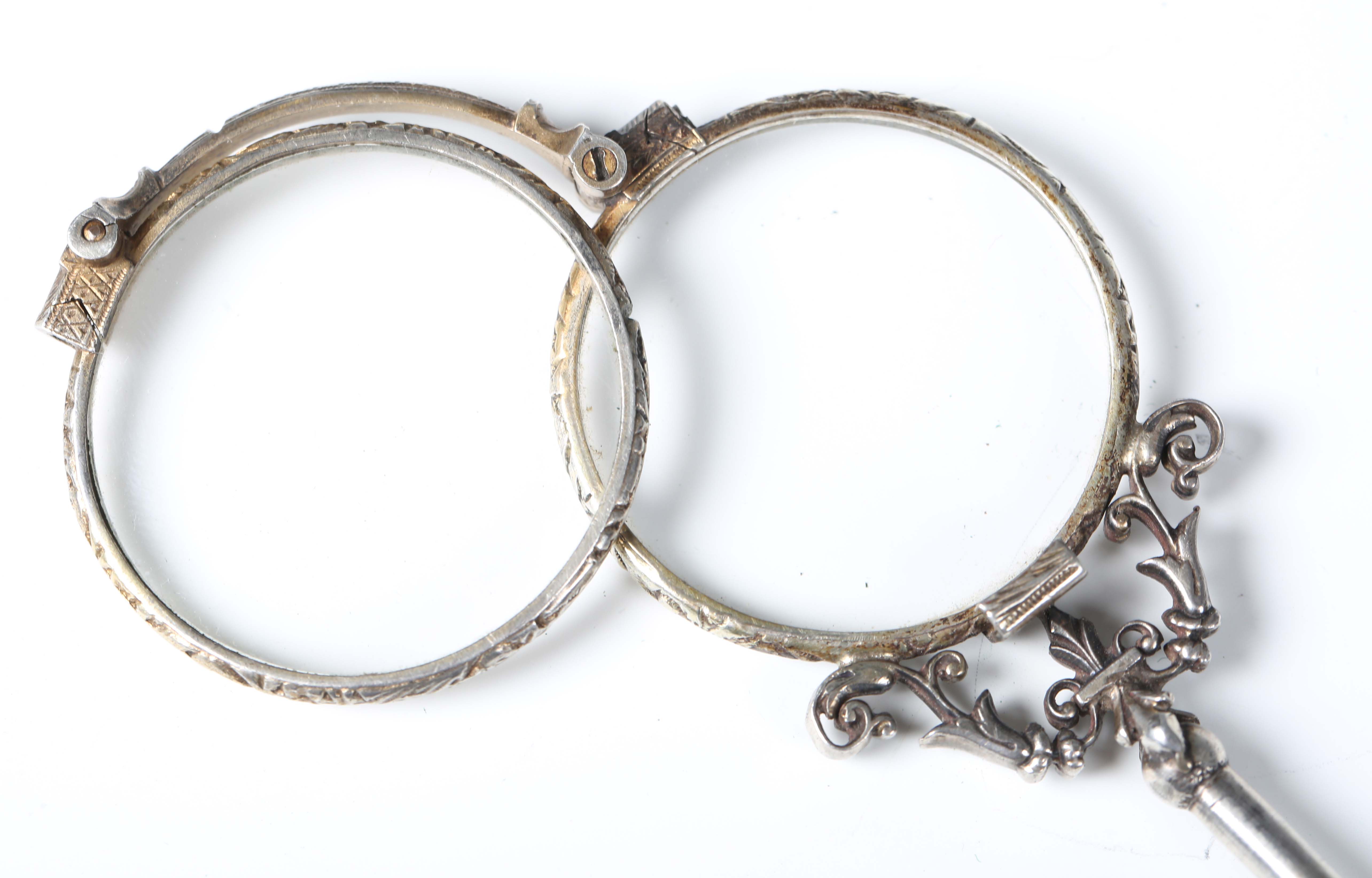 An early 19th century tortoiseshell and silver mounted oval magnifying lens, length 8cm, together - Image 10 of 10