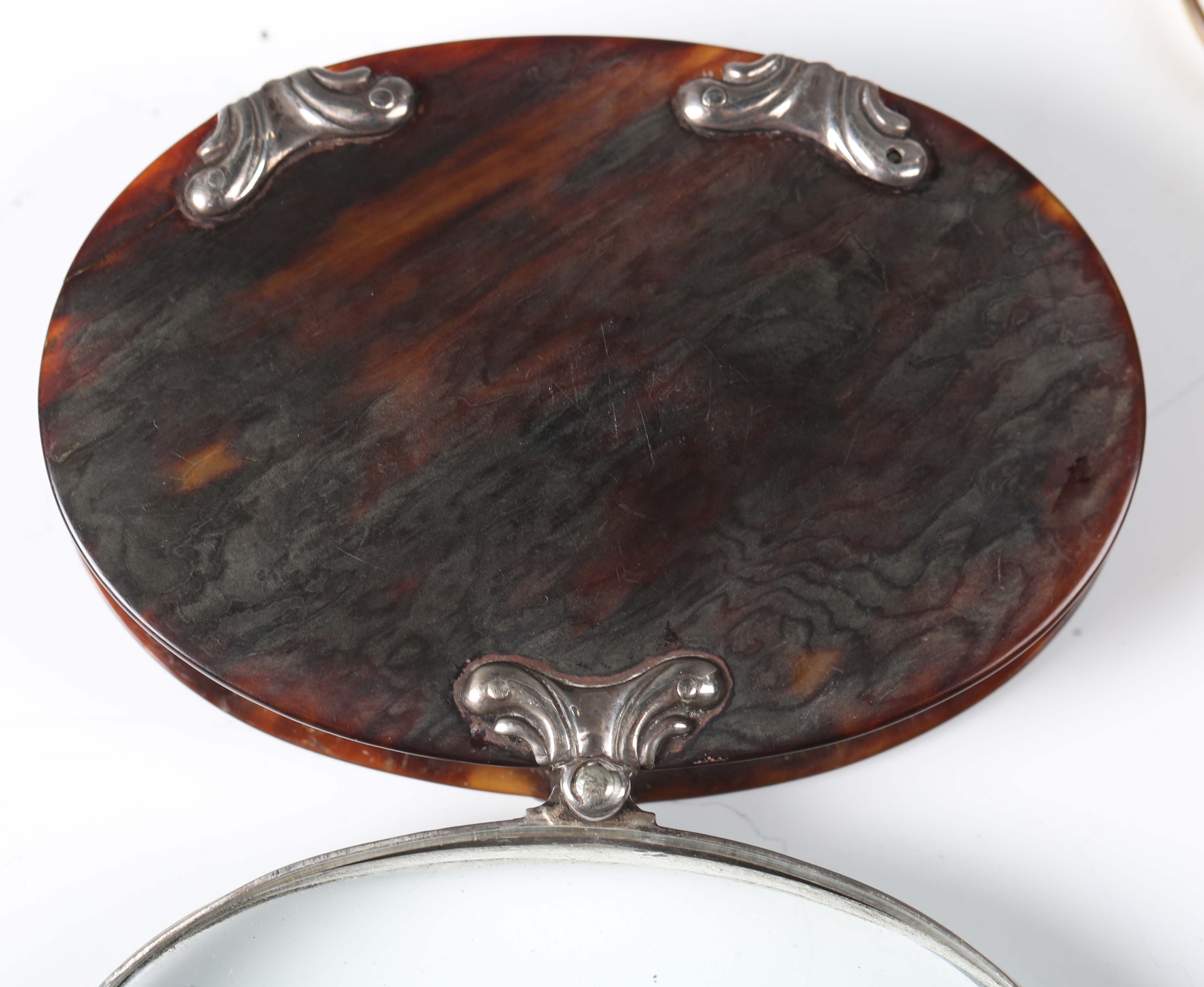 An early 19th century tortoiseshell and silver mounted oval magnifying lens, length 8cm, together - Image 6 of 10