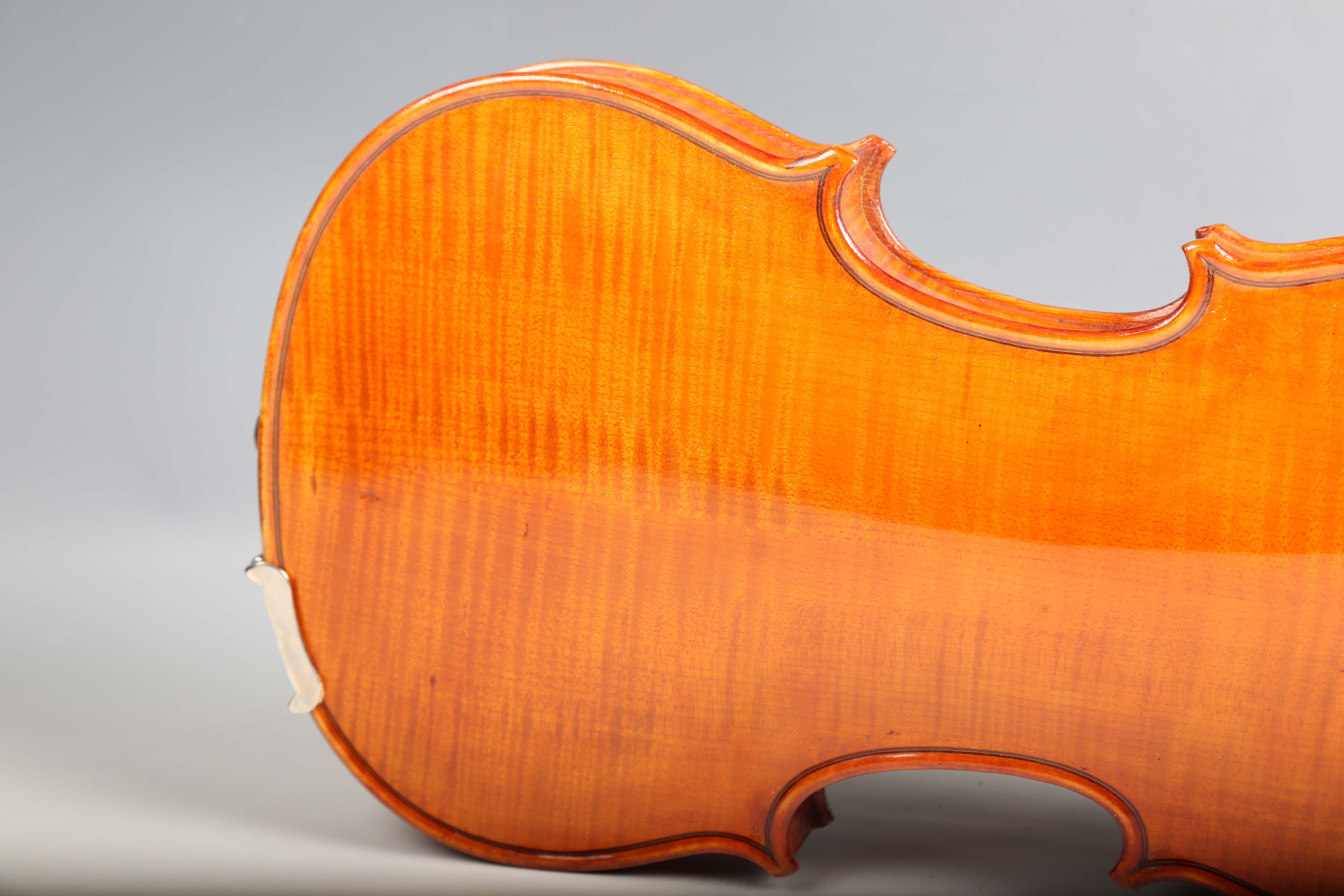 An early 20th century English violin, bearing interior label detailed 'Haynes Fecit Anno 1926', with - Image 7 of 24