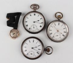 Two silver cased keyless wind open-faced gentlemen's pocket watches, Birmingham 1920 and import mark