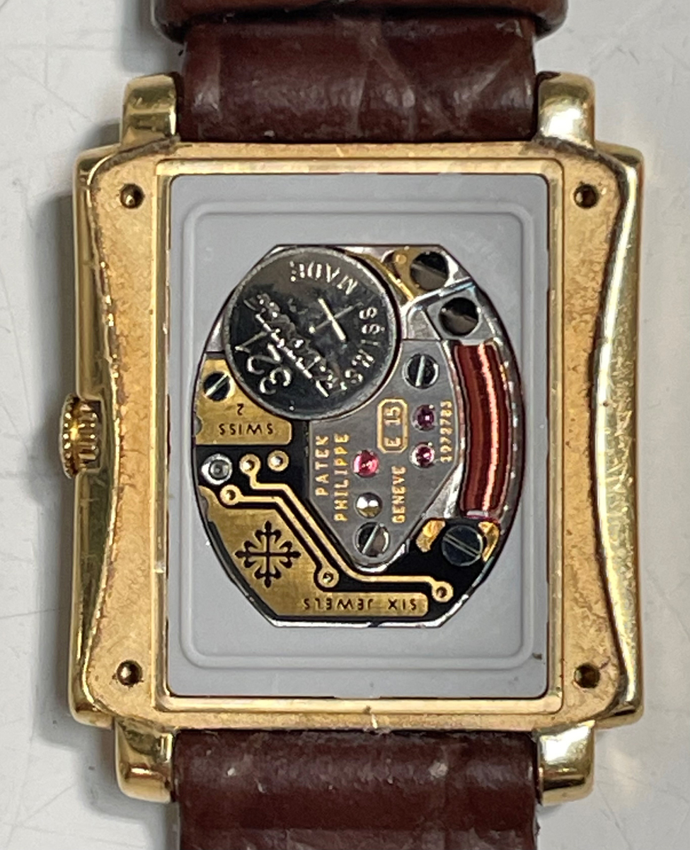 A Patek Philippe Gondolo 18ct gold lady's wristwatch, Ref. 4824, with signed jewelled E15 caliber - Image 6 of 7