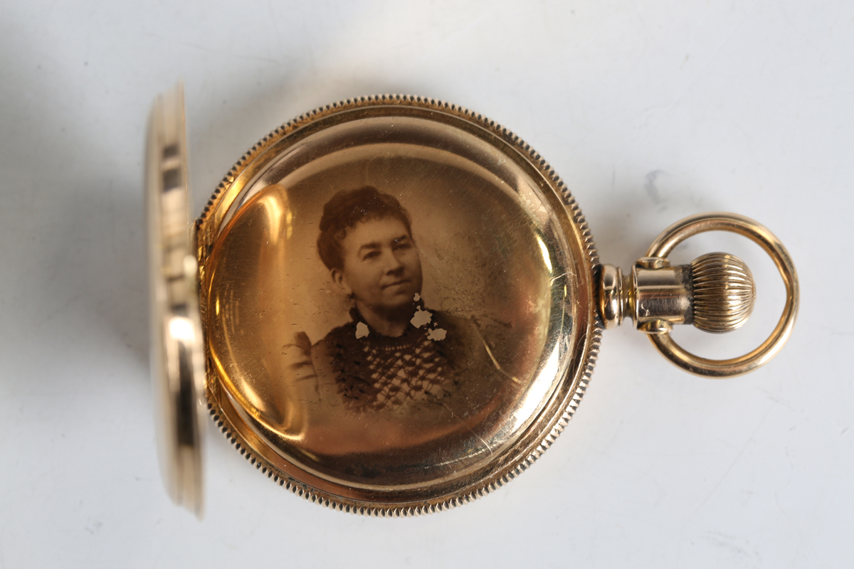 An American 14ct gold keyless wind hunting cased gentleman's pocket watch, the gilt three-quarter - Image 9 of 16