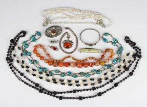 A Victorian ebonized bead neckchain, length 144cm, a silver and malachite bangle, detailed 'Mexico