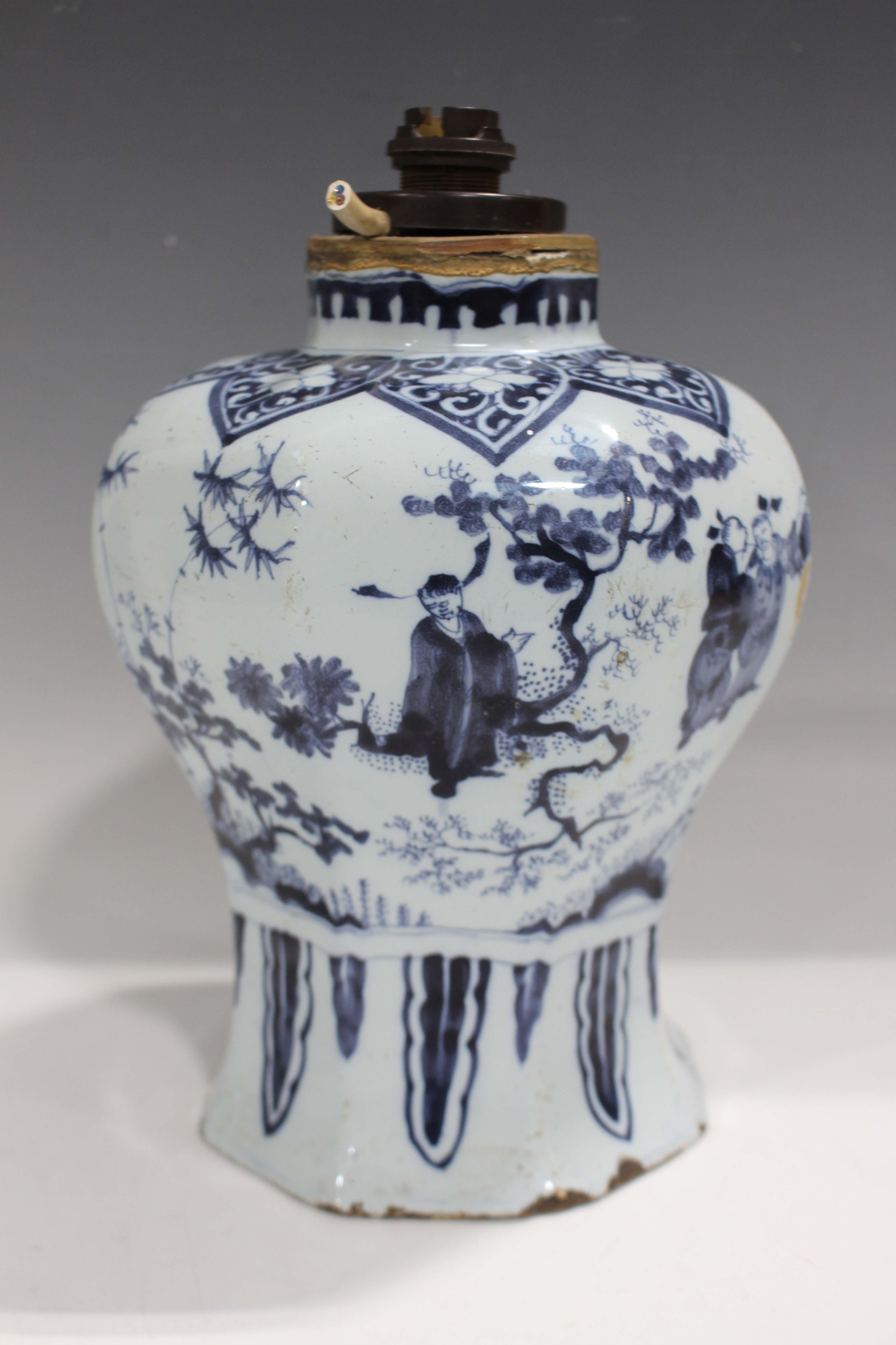 A Dutch Delft blue and white vase, 17th/18th century, the octagonal baluster body painted in Chinese - Image 9 of 10