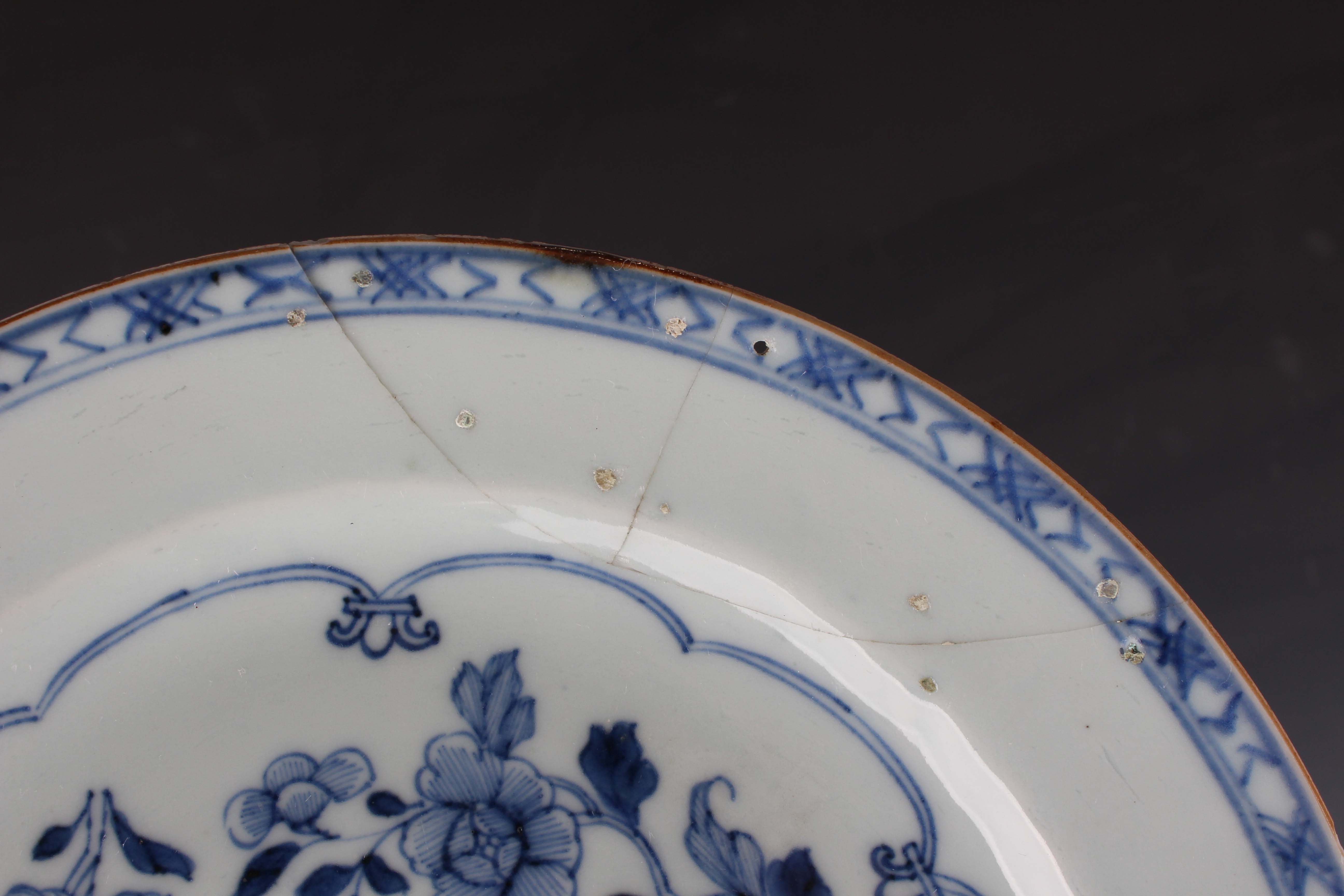A set of six Chinese blue and white export porcelain plates, late Qianlong period, each painted with - Image 3 of 32