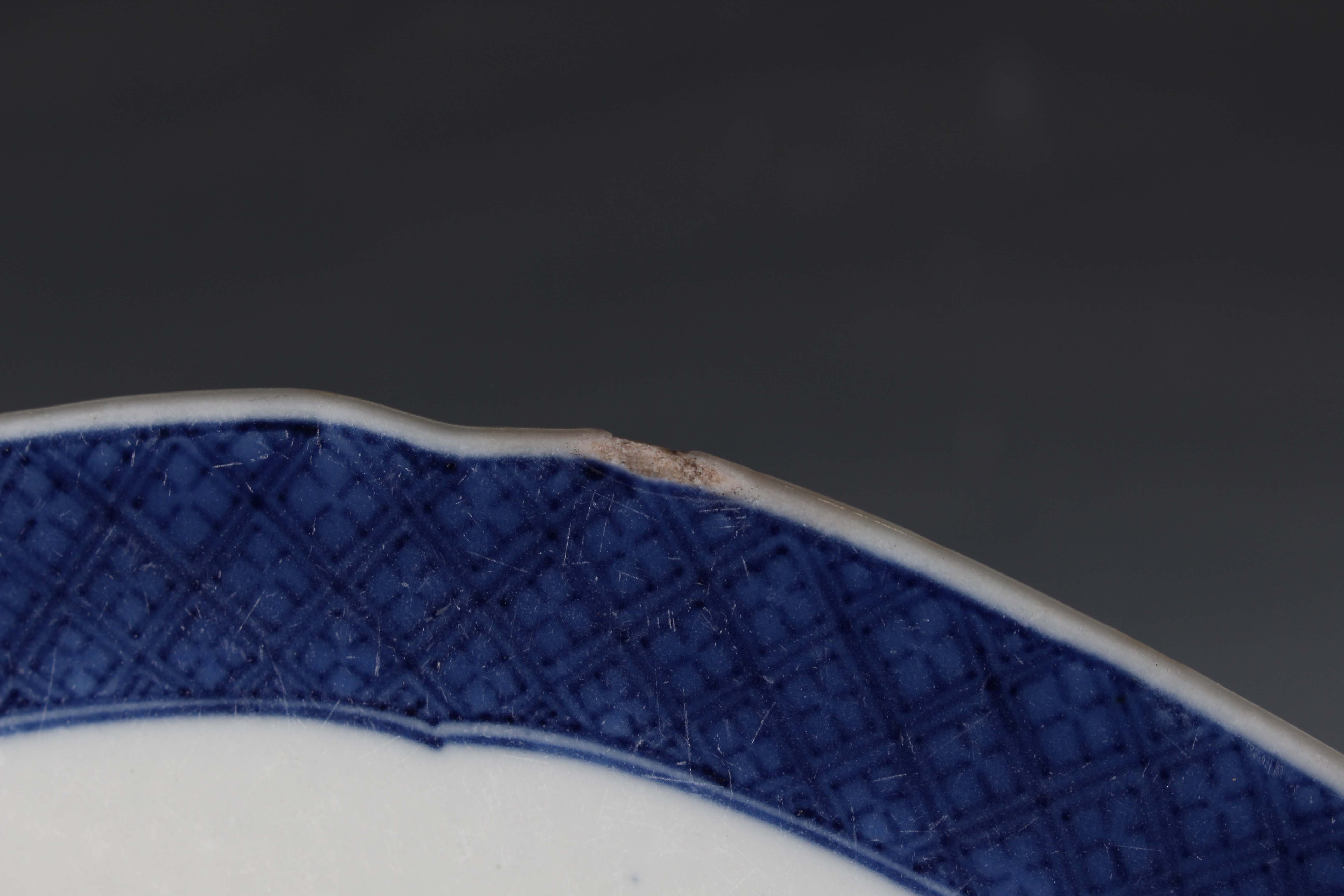 A set of six Chinese blue and white export porcelain plates, late Qianlong period, each painted with - Image 24 of 32