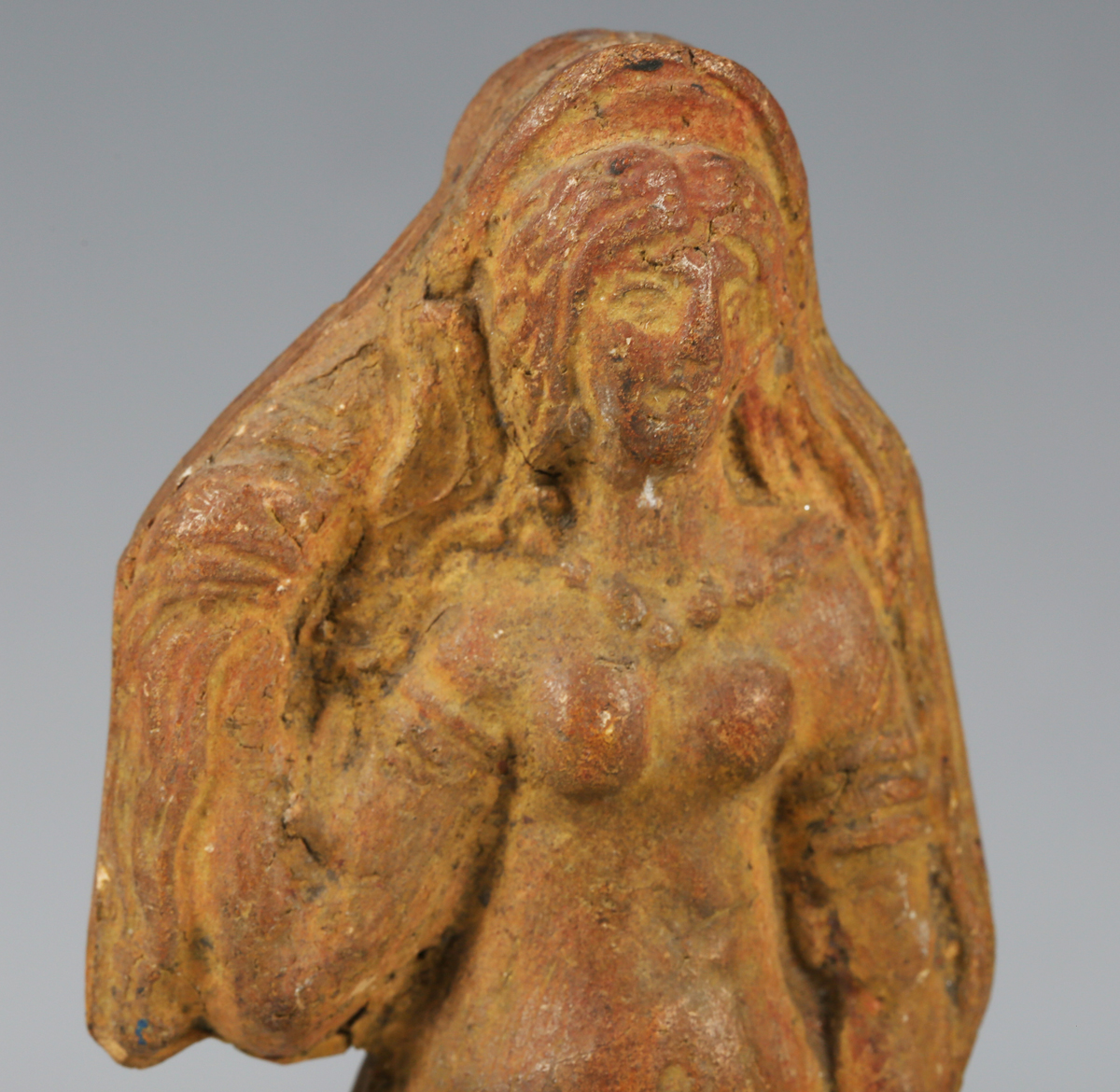 An ancient Roman terracotta full-length figure of a lady with long flowing hair, standing beside a - Image 13 of 13