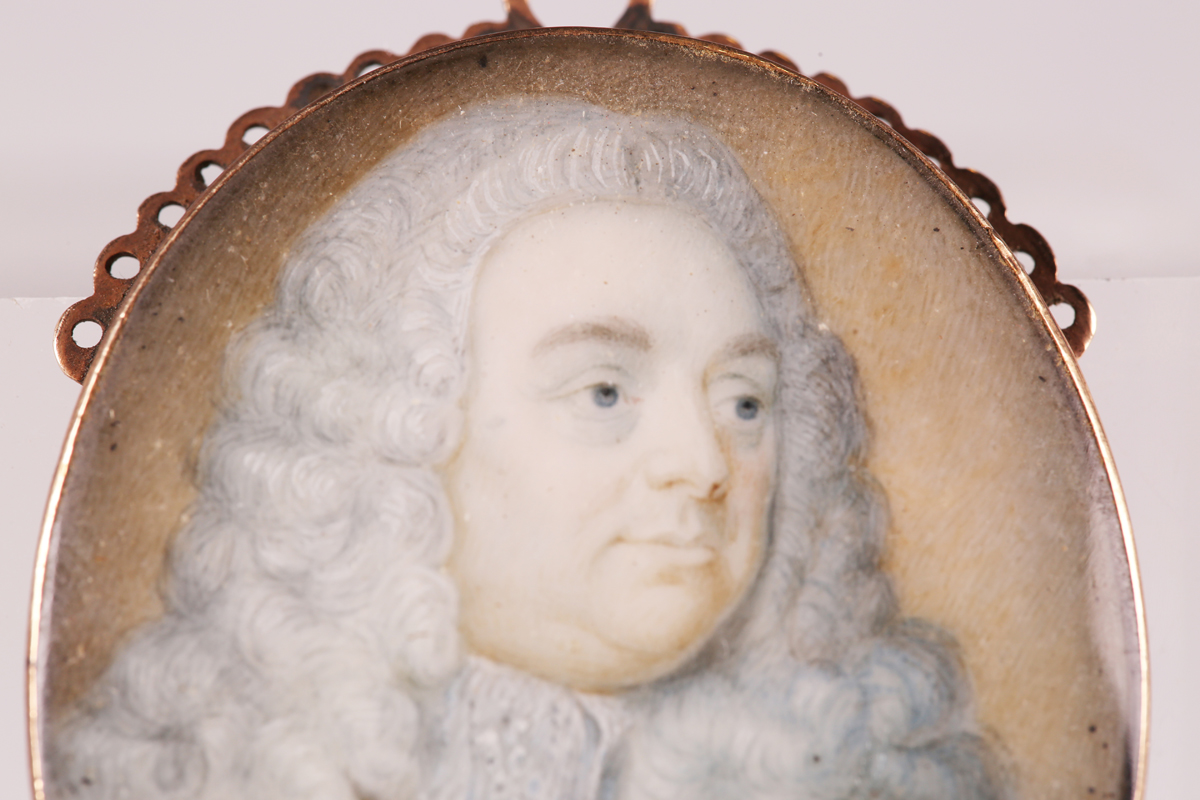 British or Irish School - an early/mid-18th century oval half-length portrait miniature of a - Image 4 of 4