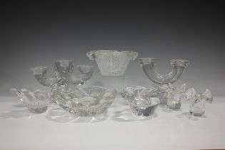 A Daum Nancy glass bowl, the bubbled body of triangular shape with twisted corners, engraved mark '