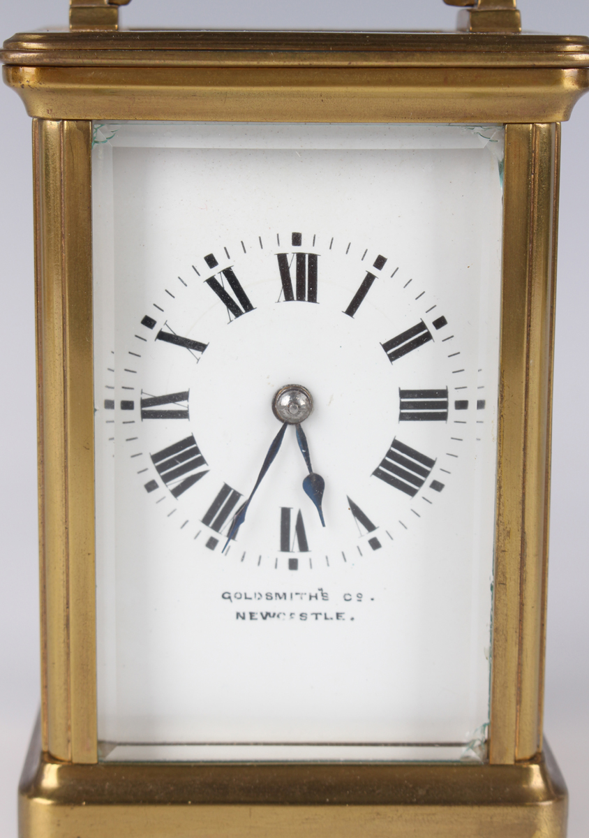 A late 19th/early 20th century French brass carriage clock with eight day movement striking hours on - Image 15 of 16