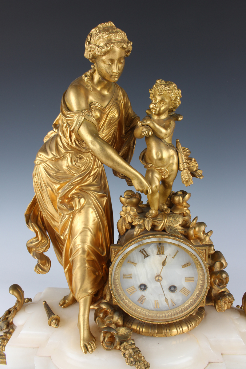 A late 19th century French ormolu and onyx mantel clock with eight day movement striking on a - Image 8 of 10