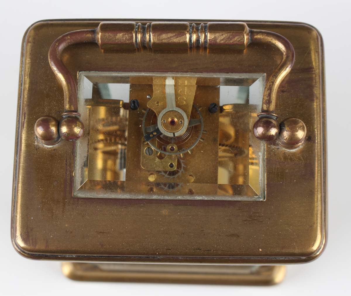 A late 19th/early 20th century French brass carriage clock with eight day movement striking hours on - Image 3 of 16