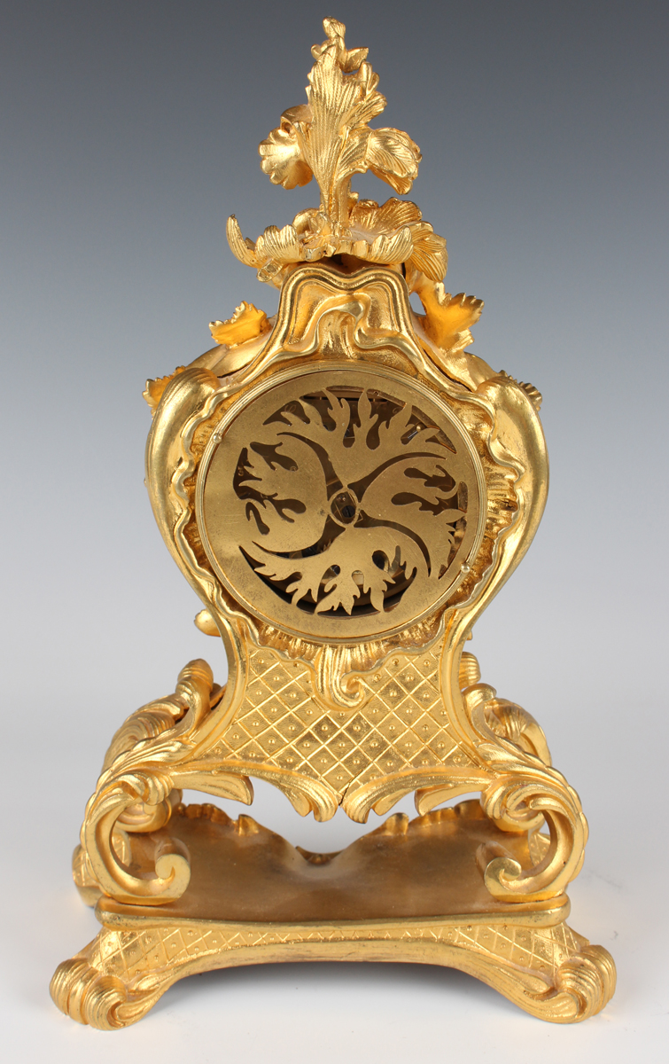 A late 19th century French ormolu cased mantel timepiece, the eight day movement with platform - Image 5 of 8