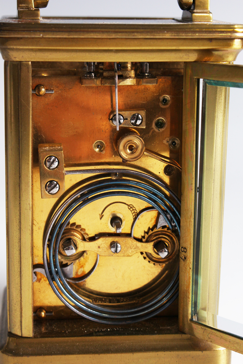 A late 19th/early 20th century French brass carriage clock with eight day movement striking hours on - Image 14 of 16