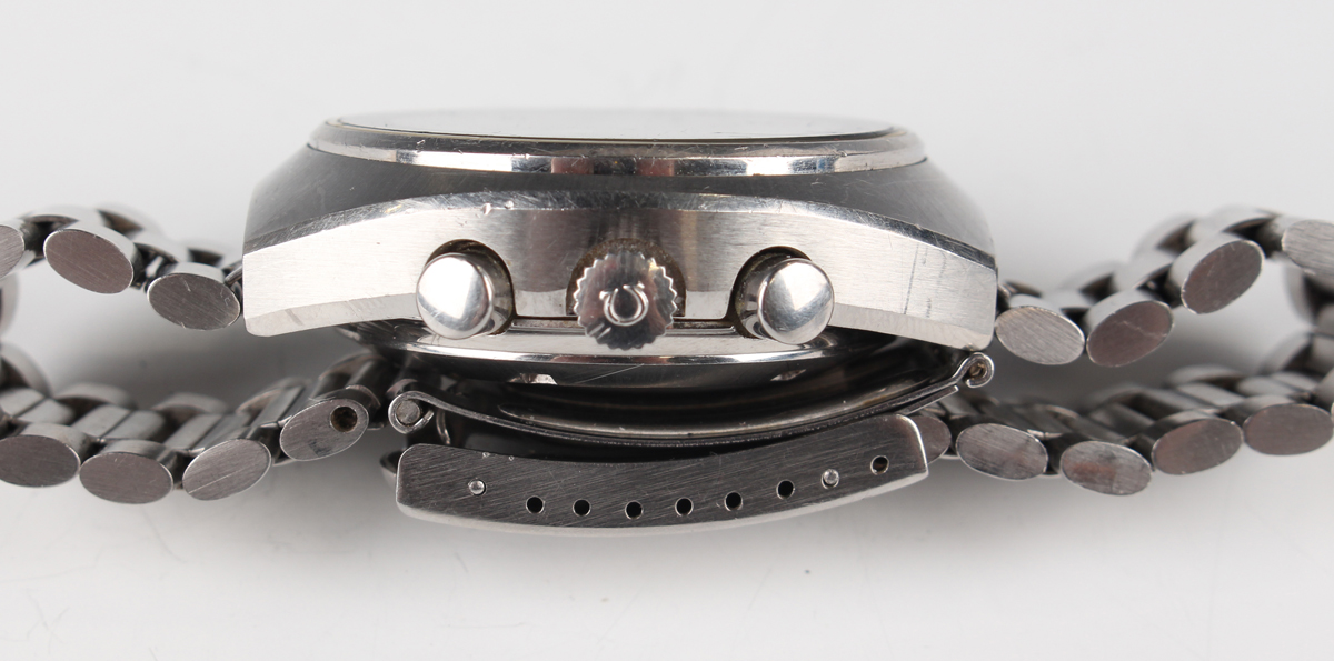 An Omega Speedmaster Automatic Chronograph stainless steel gentleman's bracelet wristwatch, Ref. - Image 3 of 7
