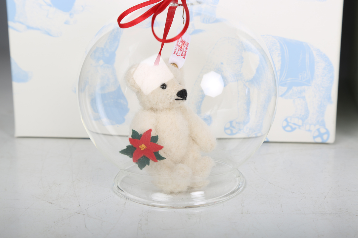 Two Steiff limited edition baubles, comprising No. 034855 Teddy Bear Ornament and No. 021374 Felt - Image 2 of 3