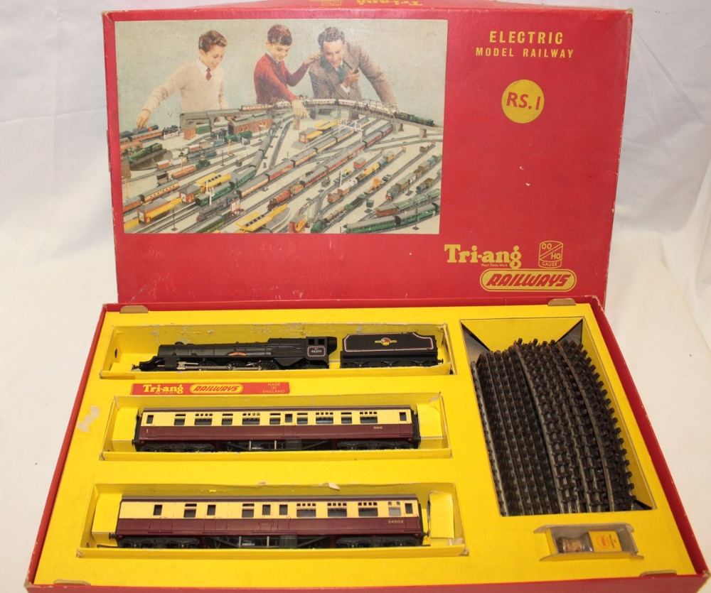 Tri-ang OO gauge - RS1 train set in original box