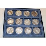 Twelve various silver crowns/coins including 007 Diamond Wedding crown, 1997 Portugal 1000 esc,
