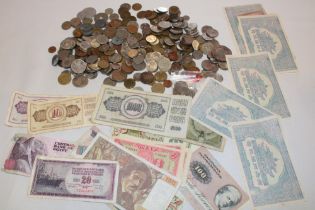 A selection of mixed Foreign coins, Foreign bank notes etc.