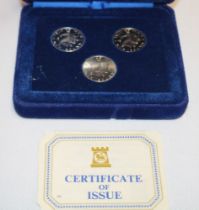 Three 1971 Isle of Man silver proof £1 coins,