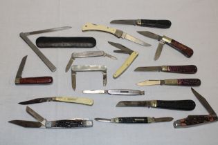 Sixteen various folding pocket knives and lock knives