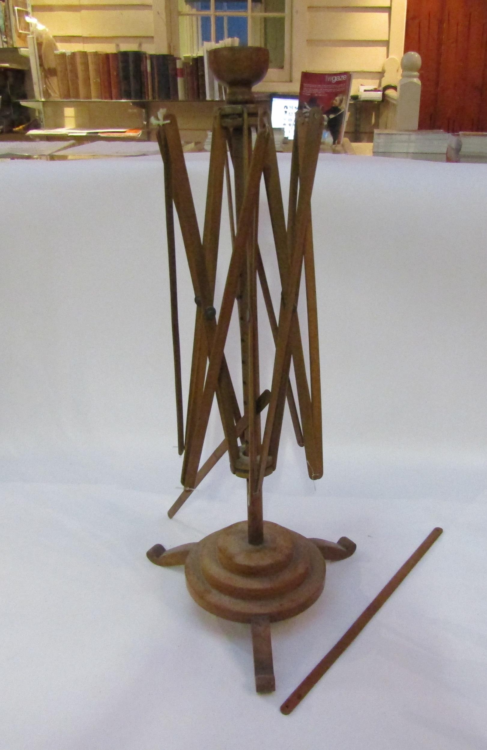 A bygone free-standing wool winder and a small table top loom, etc - Image 2 of 2
