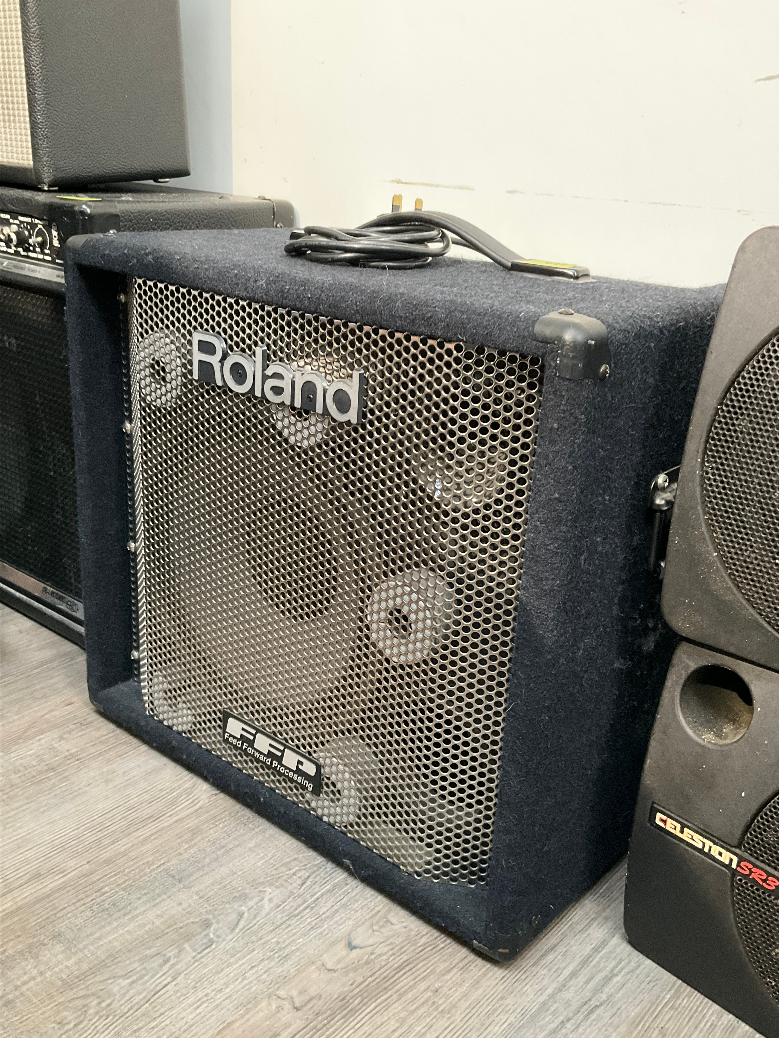 A Roland FFP DB-500 150W D-Bass amplifier