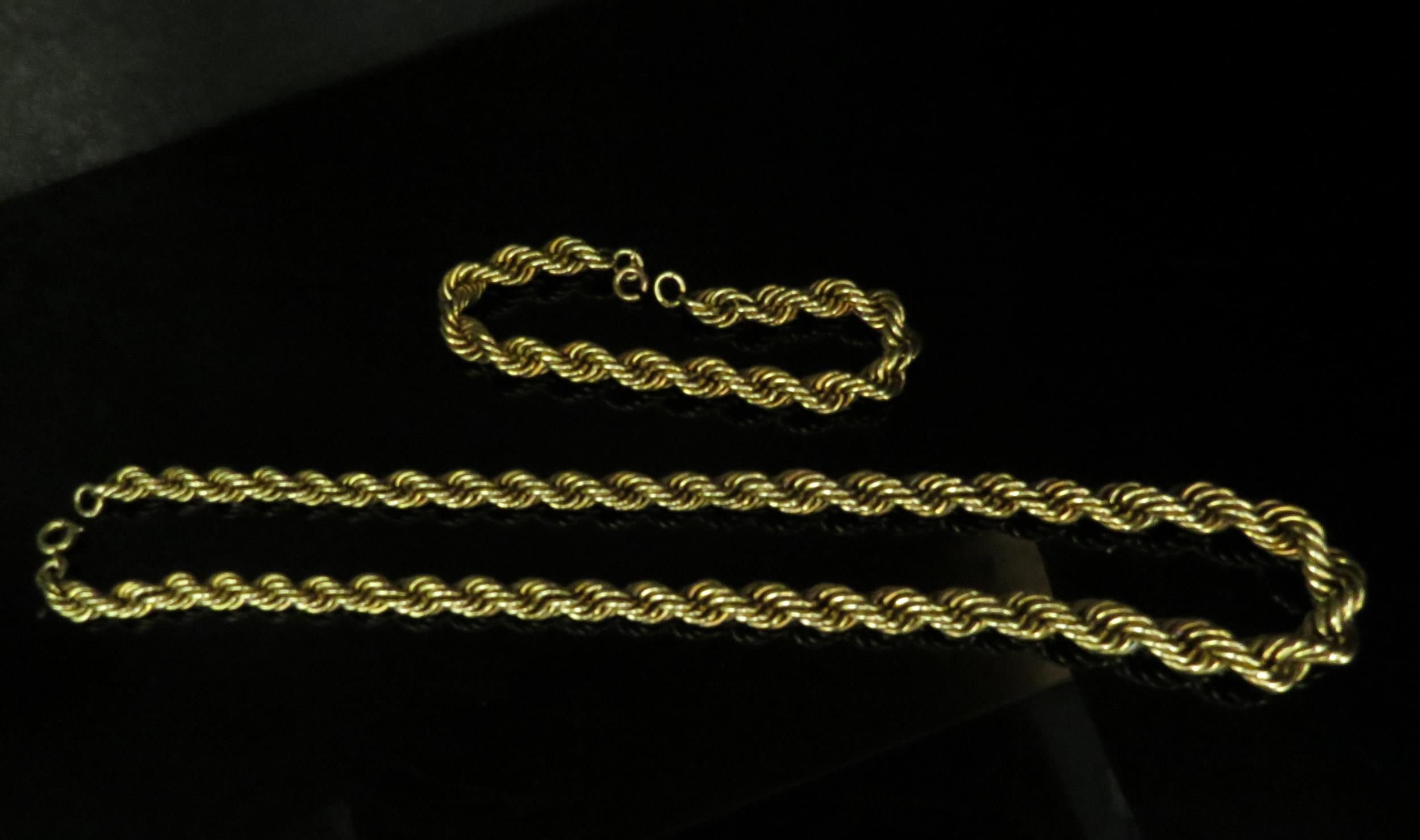 A 9ct gold rope twist necklace, 44.5cm long, together with a rope twist bracelet, 20cm long, clasp