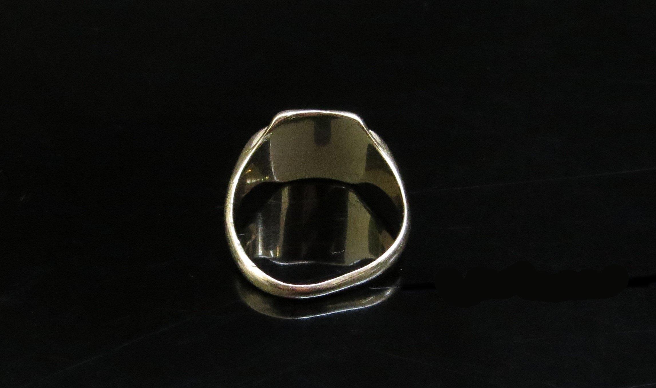 A 9ct gold gents signet ring, mis-shapen 7.5g - Image 2 of 2