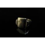 A 9ct gold gents signet ring, mis-shapen 7.5g