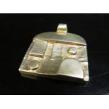 A modernist pendant 5cm x 4cm