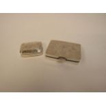 Two silver pill/snuff boxes with engraved detail, marked 925, 5.5cm x 3.7cm, 47g