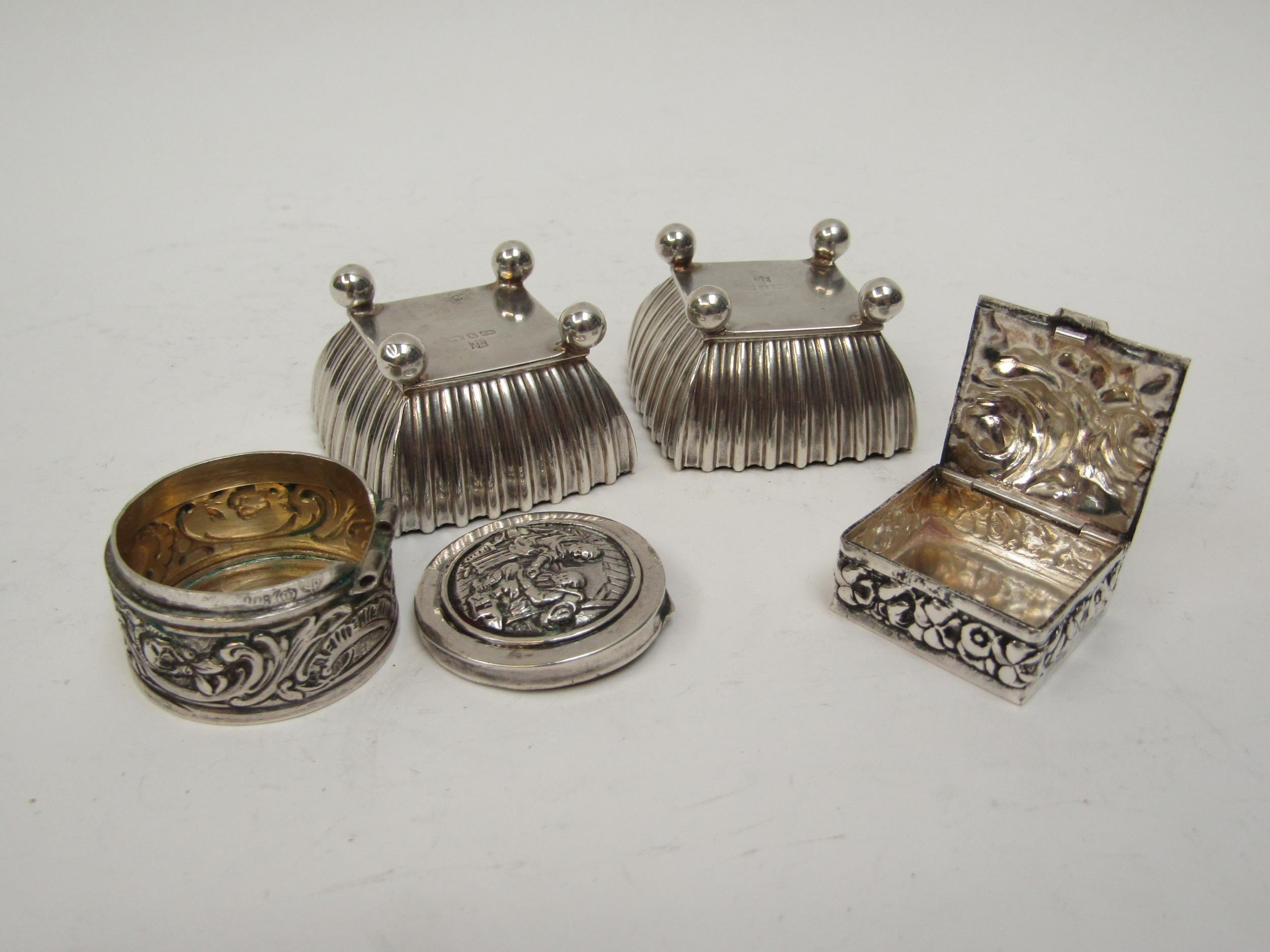 A pair of Goldsmiths & Silversmiths Co. (William Gibson & John Lawrence Langman) silver salts with - Image 3 of 3