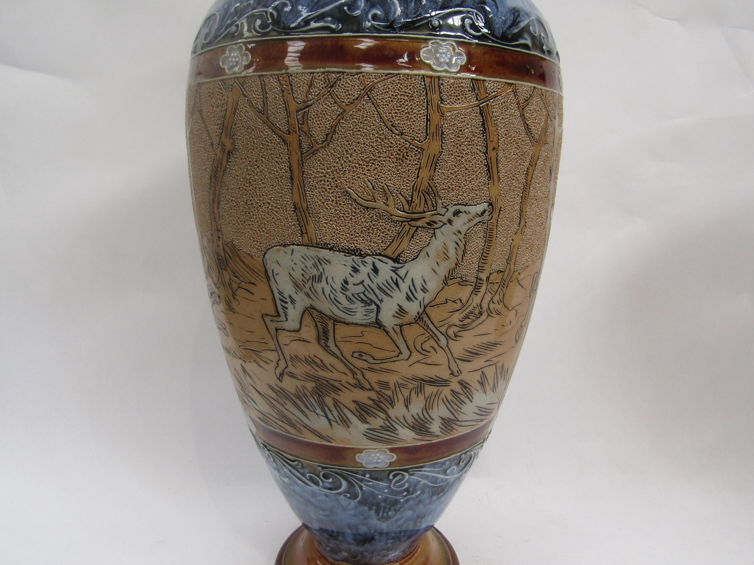 A Royal Doulton Hannah Barlow vase decorated in scraffito with stag hunting scene. Firing crack to - Image 5 of 8