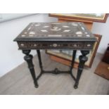 Attributed to Ferdinado Pogliani: A 19th Century highly decrative single drawer centre table with