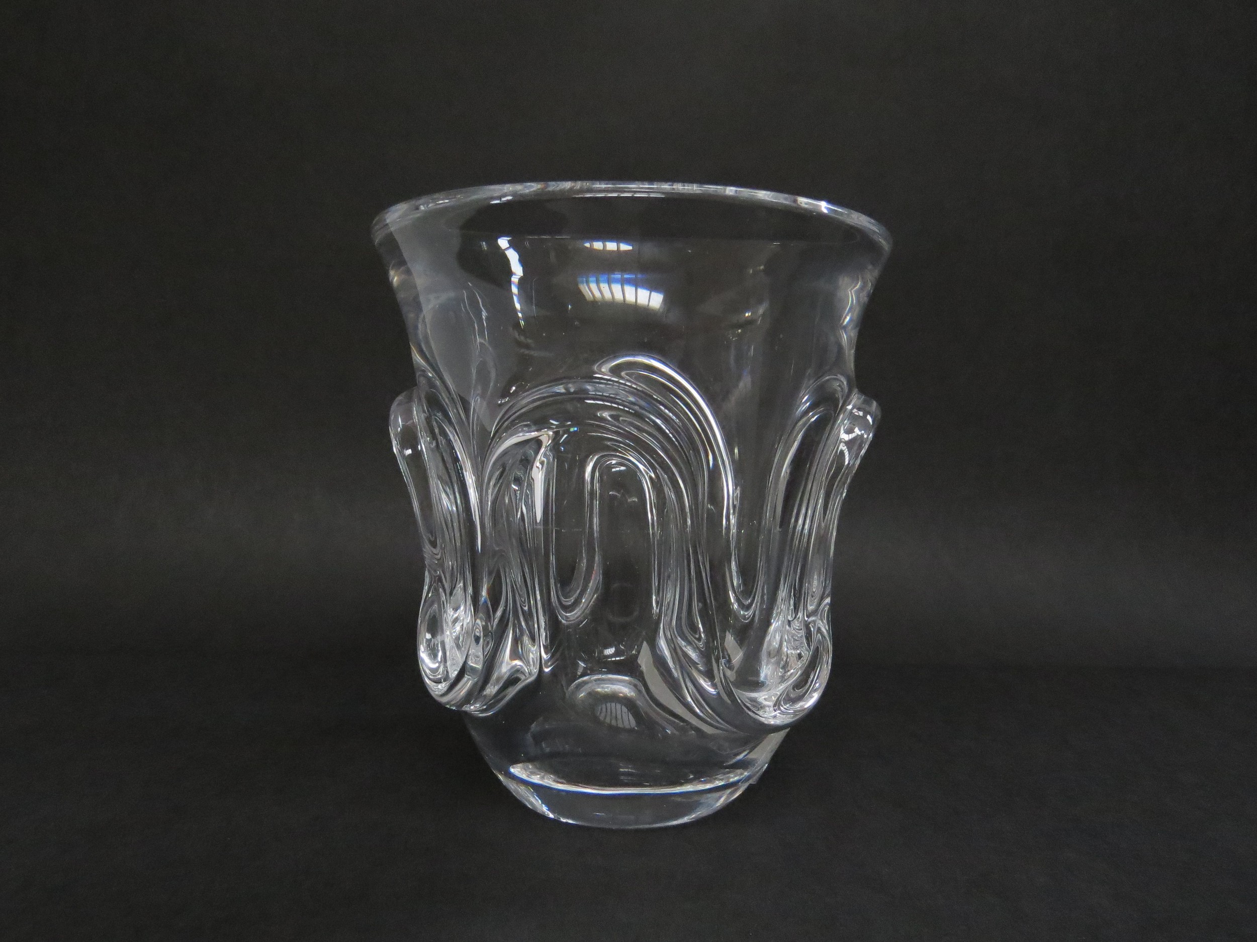 A Val St Lambert clear glass vase from the 1956 catalogue, designed by Antonio & Guido Bou. 16cm