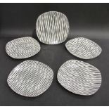Five Midwinter ceramic dinner plates, Zambesi design, 25cm diameter