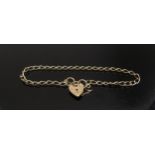 A 9ct gold bracelet with padlock clasp, 3.2g
