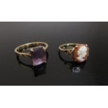 Two gold rings including cameo and amethyst, 9ct. Sizes P and L/M, 3.9g