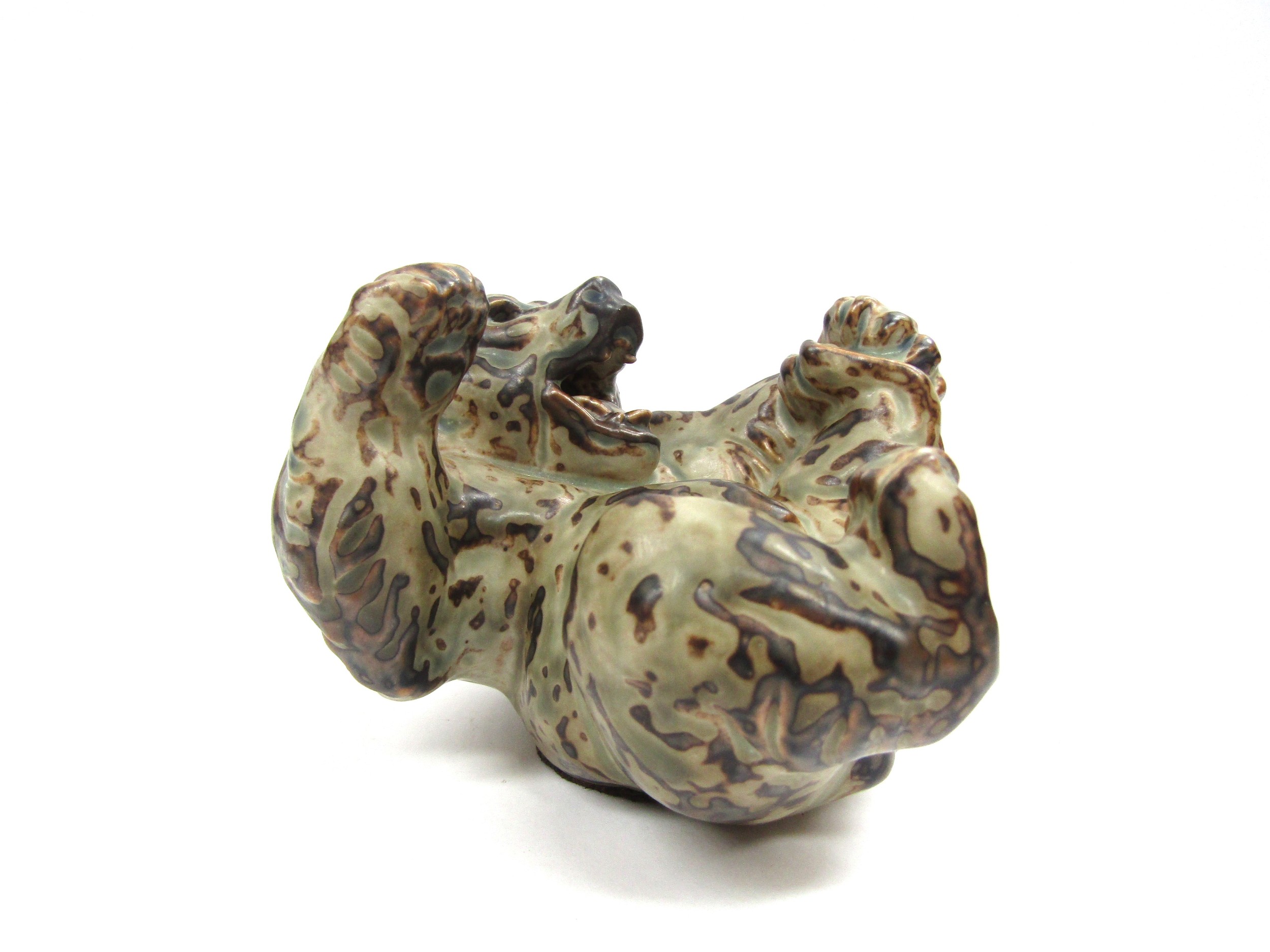 A Royal Copenhagen pottery figure of a bear by Knud Kyhn. No. 20271 to base. 10cm high - Image 2 of 3