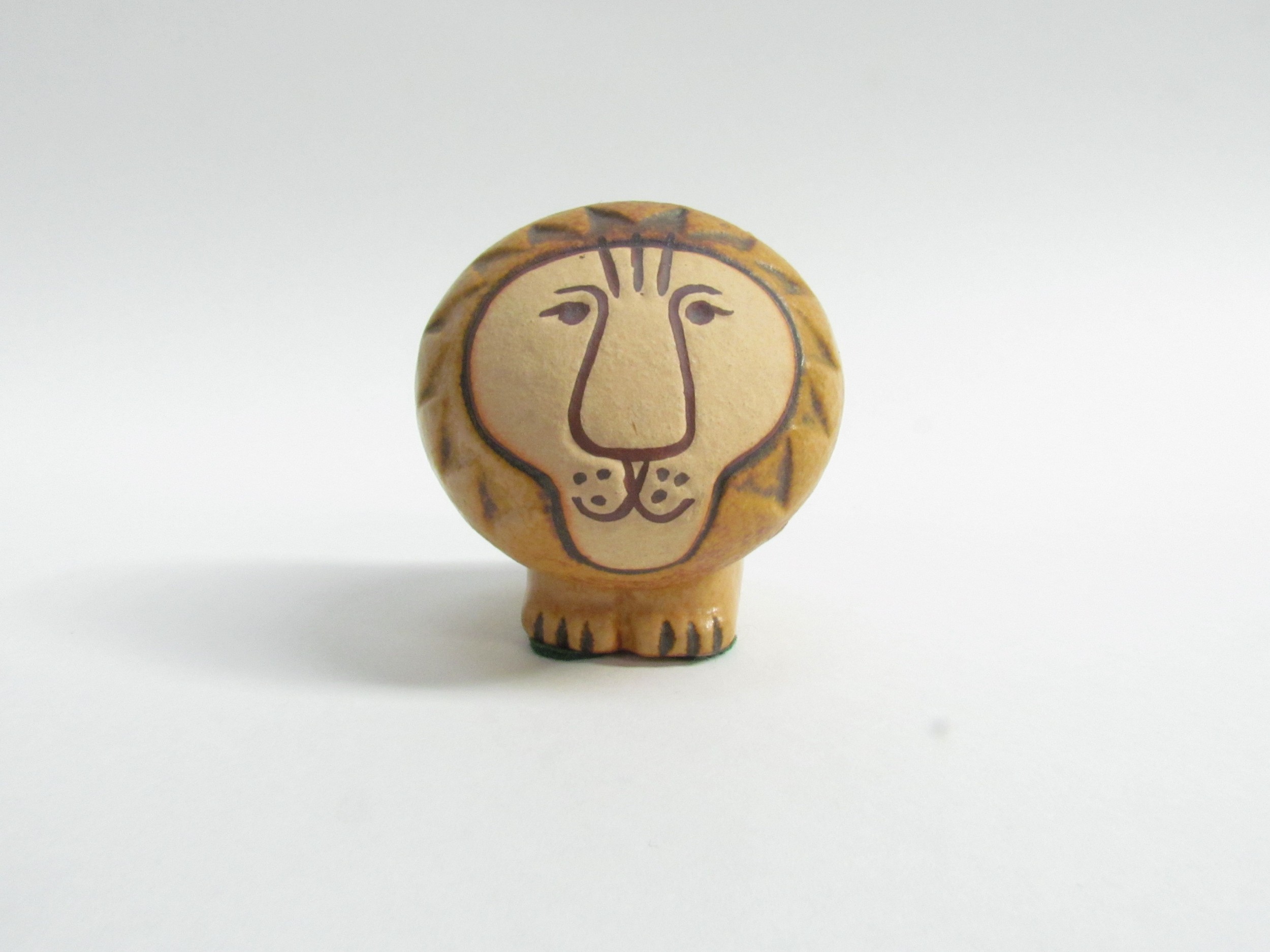 Lisa Larson for Gustavsberg - A small ceramic figure of a Lion, painted marks to base. 5.5cm high - Image 3 of 4