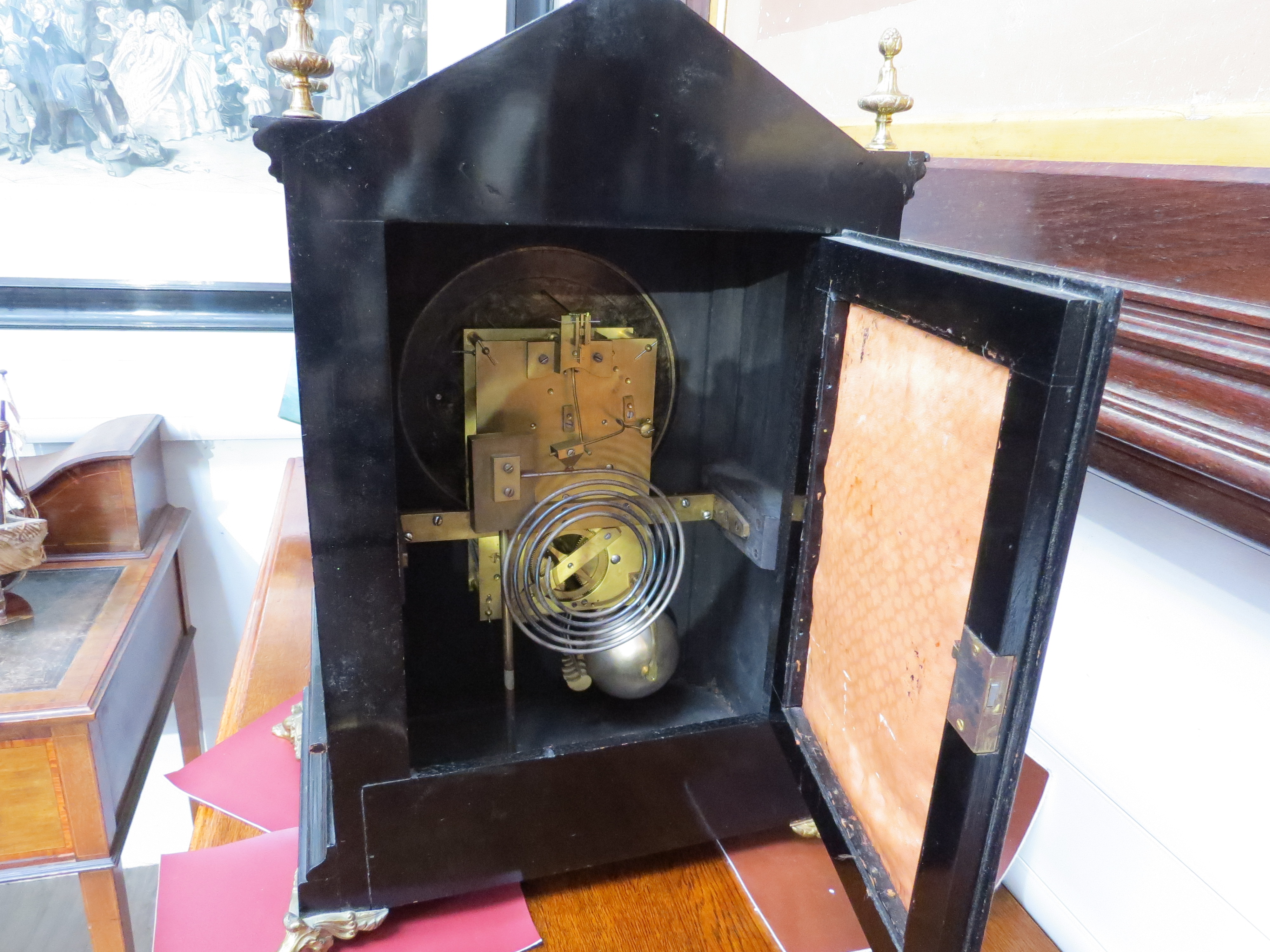 A large late 19th / early 20th Century French bracket clock, 21" x 15" x 7.5" (53cm x 38cm x - Image 3 of 5