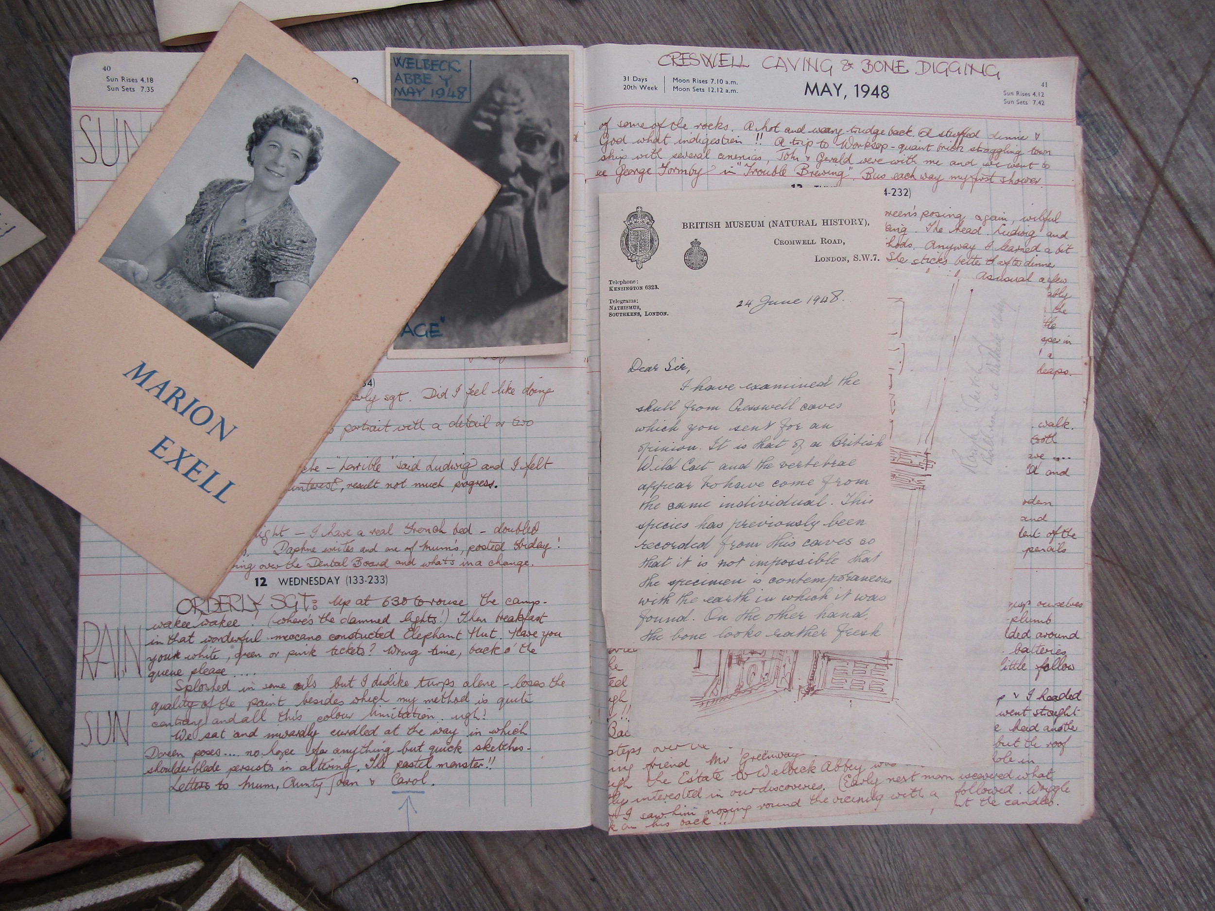 A small suitcase containing ephemera of Derek Exell, some of his diaries including his time at Great - Image 2 of 7