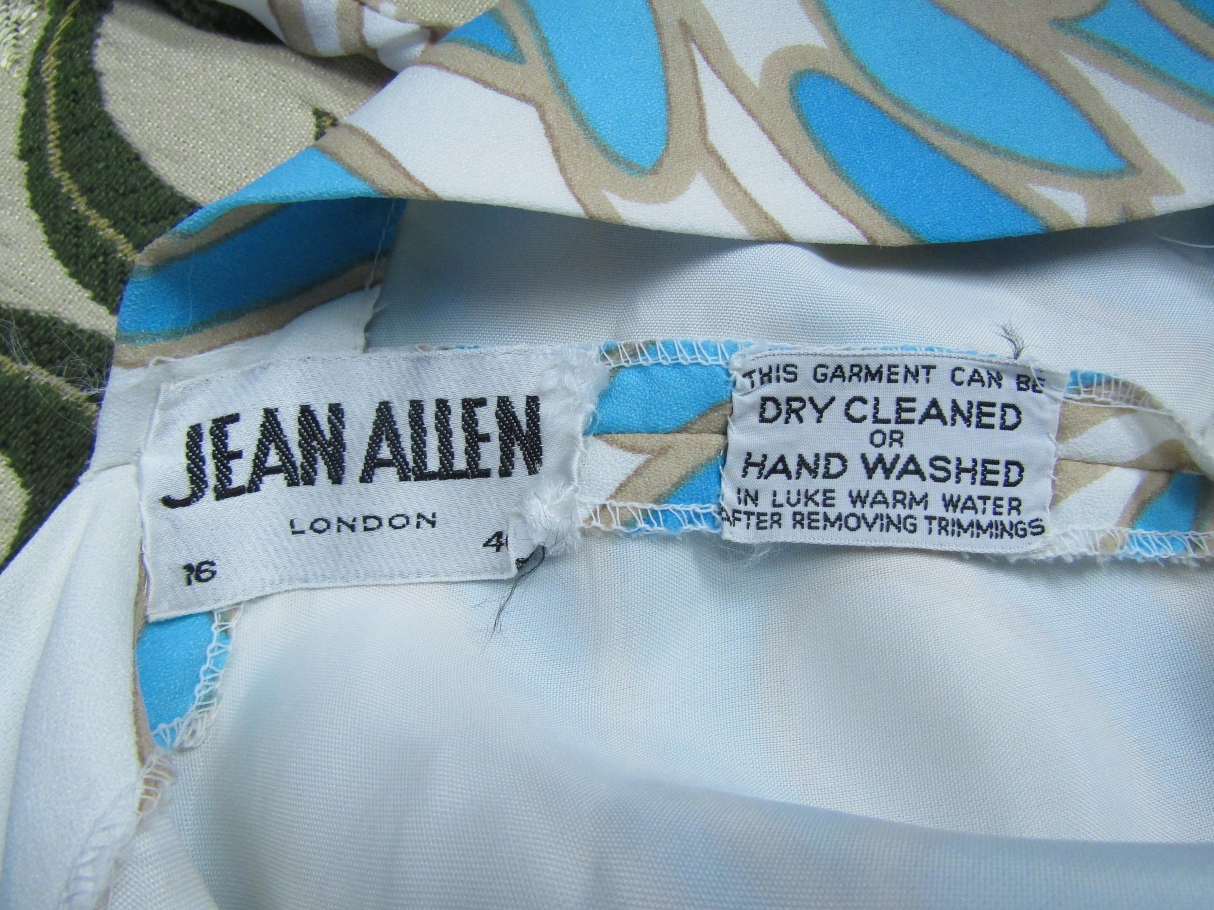 JEAN ALLEN created exclusively for Cresta, stylish 1960's full length dress. The funky design has - Image 3 of 4