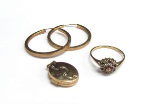 A 9ct gold footprints locket, a 9ct gold ring (stone missing) and a pair of hoop earrings, 3.8g