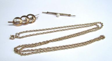 A 9ct gold necklace and two 9ct gold brooches both set with pearls, 12.5g