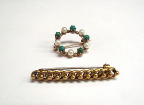 A 9ct gold pearl and turquoise wreath brooch and a gold "frozen chain" brooch, unmarked, 6.4g