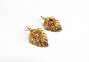 A pair of continental gold earrings, 3cm long, 3.9g